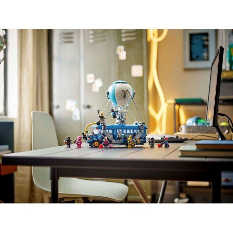 LEGO Fortnite Battle Bus - 77073