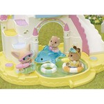 Sylvanian Families Nursery Friends Διασκέδαση Στην Πισίνα - SF5749